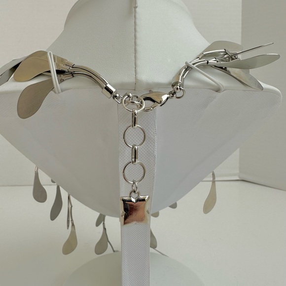 BCBGMAXAZRIA SILVER DROP NECKLACE - Picture 7 of 7